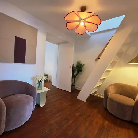 Living Bairro Alto Iv דירה *