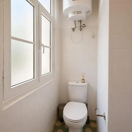 Living Bairro Alto Iv דירה
